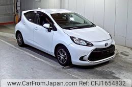 toyota aqua 2023 CFJ1654832