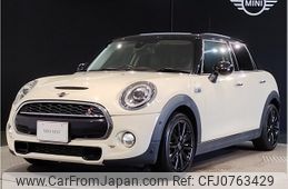 mini mini-others 2019 quick_quick_DBA-XU20M_WMWXU92070TX52665