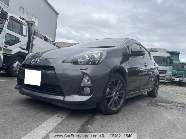 toyota aqua 2013 -TOYOTA--AQUA DAA-NHP10--NHP10-6124149---TOYOTA--AQUA DAA-NHP10--NHP10-6124149- image 2