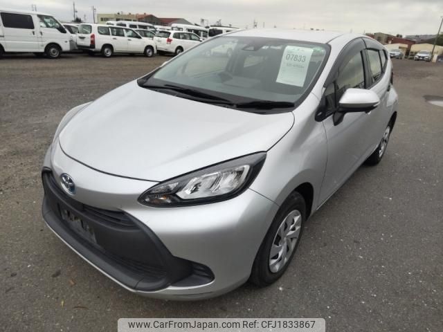 toyota aqua 2022 CFJ1833867 image 1