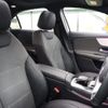 mercedes-benz a-class 2019 quick_quick_4BA-177151M_WDD1771512J160246 image 8