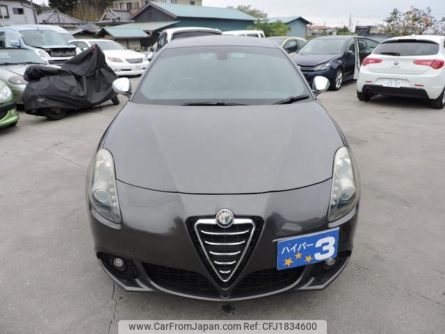 alfa-romeo giulietta 2012 CFJ1834600 image 2