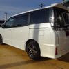 toyota voxy 2017 quick_quick_ZRR80W_ZRR80-0340805 image 18