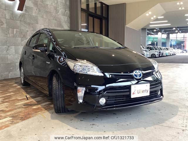 toyota prius 2015 quick_quick_ZVW30_ZVW30-1917111 image 2