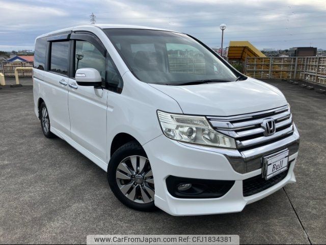 honda stepwagon 2012 CFJ1834381 image 1