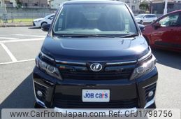 toyota voxy 2015 CFJ1798756