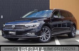 volkswagen passat-variant 2023 CFJ1642293