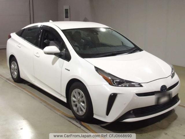 toyota prius 2019 quick_quick_DAA-ZVW51_6132220 image 1