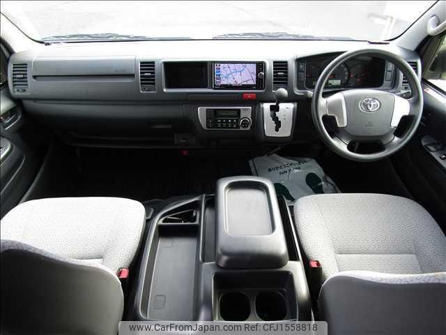 toyota hiace-commuter 2017 CFJ1558818 image 2