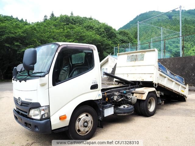 hino dutro 2017 GOO_NET_EXCHANGE_0403477A30250622W002 image 1