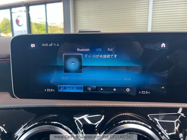 mercedes-benz a-class 2019 quick_quick_177147M_WDD1771472W014482 image 2
