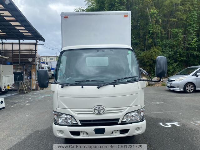 toyota toyoace 2017 GOO_NET_EXCHANGE_0706816A30250602W001 image 2