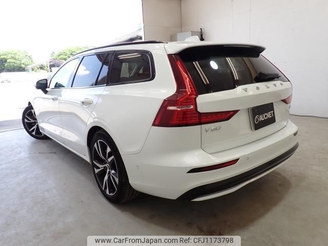 volvo v60 2022 quick_quick_5AA-ZB420TM_YV1ZWK8M0P1523025 image 2