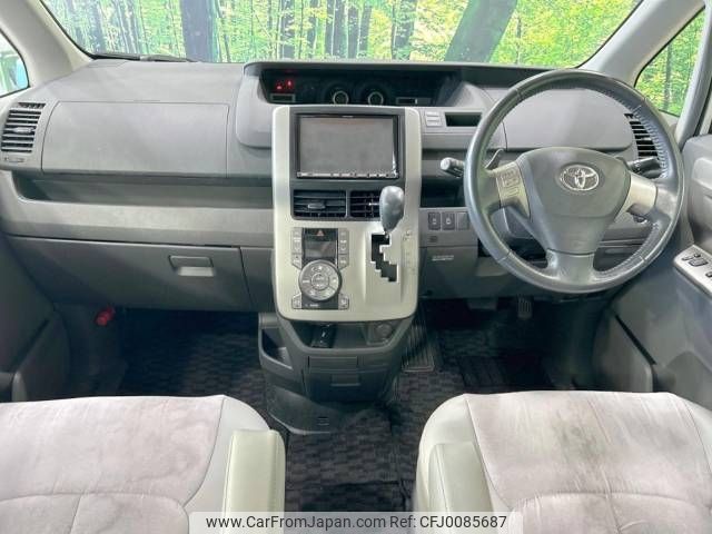 toyota voxy 2010 -TOYOTA--Voxy DBA-ZRR70W--ZRR70-0317975---TOYOTA--Voxy DBA-ZRR70W--ZRR70-0317975- image 2