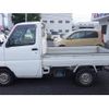 mitsubishi minicab-truck 2002 GOO_JP_700100260830250702001 image 5