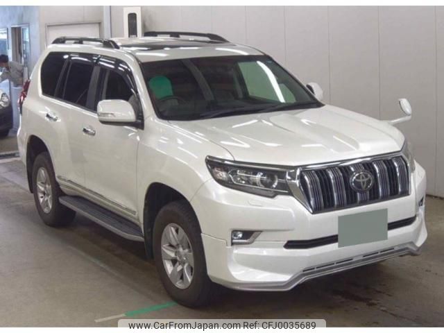 toyota land-cruiser-prado 2017 quick_quick_CBA-TRJ150W_0076807 image 1