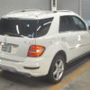 mercedes-benz ml-class 2010 CFJ1542945 image 2