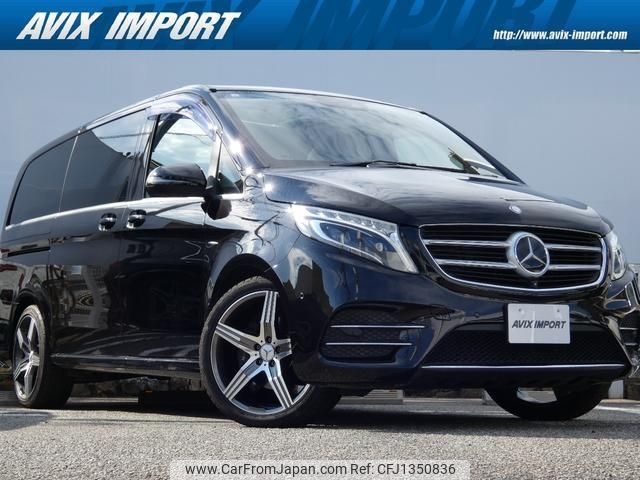 mercedes-benz v-class 2017 quick_quick_447811_WDF44781323251939 image 1