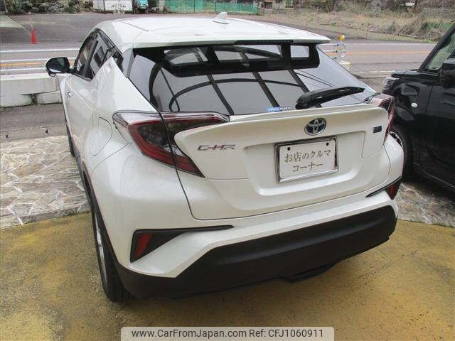 toyota c-hr 2018 -TOYOTA--C-HR ZYX10-2111802---TOYOTA--C-HR ZYX10-2111802- image 2