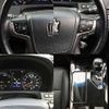 toyota crown 2013 504928-926906 image 5