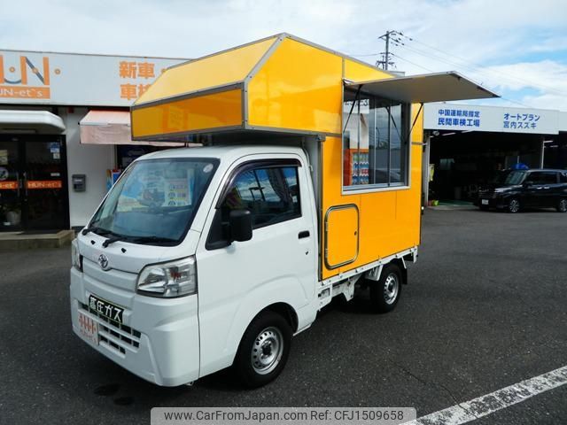 daihatsu hijet-truck 2017 CFJ1509658 image 1