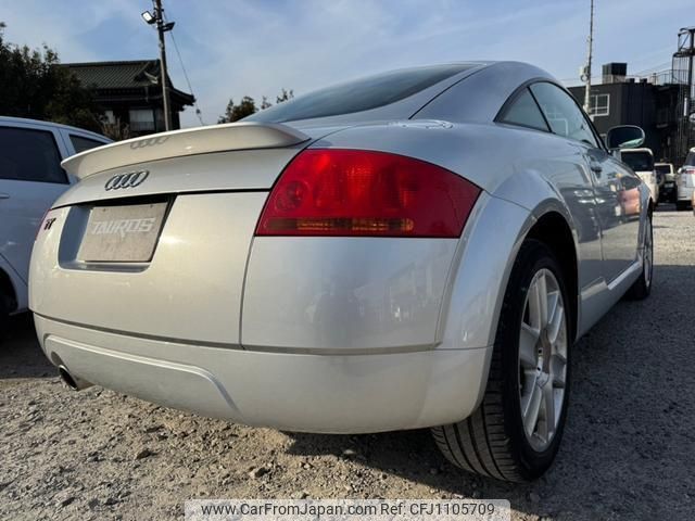 audi tt-coupe 2005 quick_quick_8NAUQ_TRUZZZ8N051010732 image 2