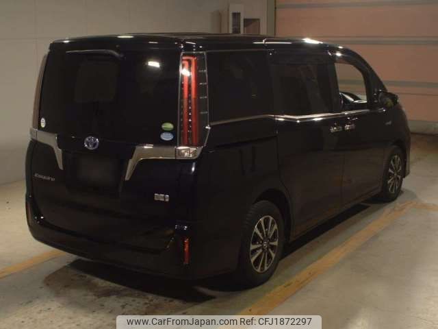 toyota esquire 2018 CFJ1872297 image 2