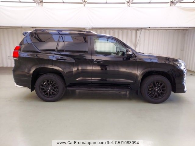 toyota land-cruiser-prado 2023 ENHANCEAUTO_1_ea299200 image 2
