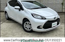 toyota aqua 2025 -TOYOTA--AQUA 6AA-MXPK11--MXPK11-2224347---TOYOTA--AQUA 6AA-MXPK11--MXPK11-2224347-