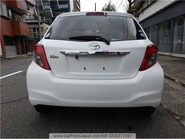 toyota vitz 2013 TE2835 image 1