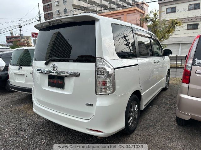 toyota voxy 2012 -TOYOTA 【名変中 】--Voxy ZRR70W--0518342---TOYOTA 【名変中 】--Voxy ZRR70W--0518342- image 2