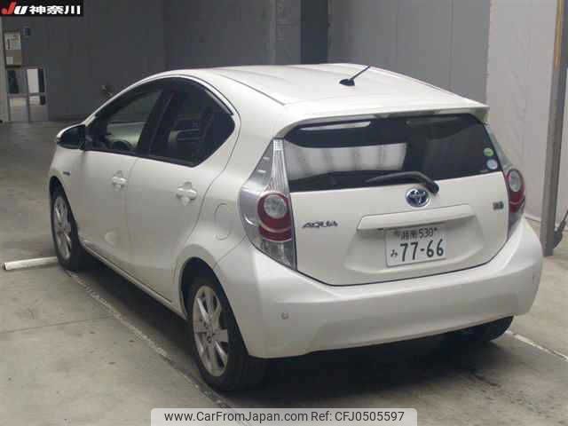 toyota aqua 2013 -TOYOTA 【湘南 530ﾐ7766】--AQUA NHP10--NHP10-2243430---TOYOTA 【湘南 530ﾐ7766】--AQUA NHP10--NHP10-2243430- image 2