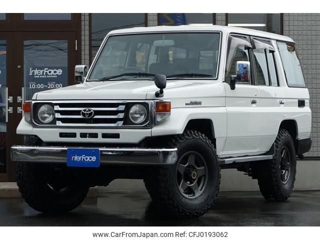 toyota landcruiser-70 2002 quick_quick_HZJ76V_HZJ76V-0004931 image 1