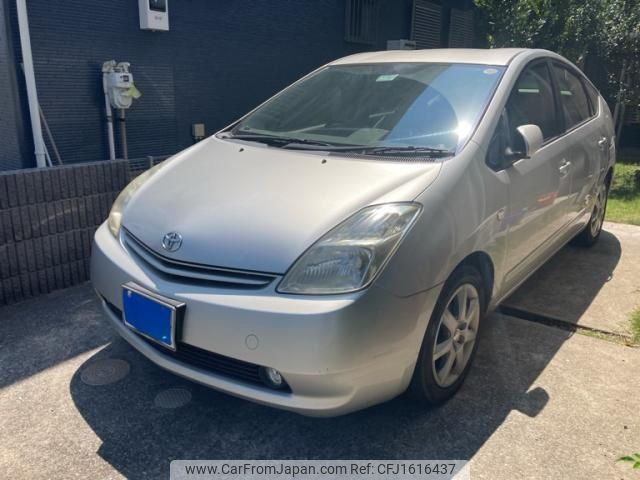 toyota prius 2004 CFJ1616437 image 2