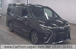 toyota voxy 2022 quick_quick_3BA-ZRR80W_ZRR80-0716043