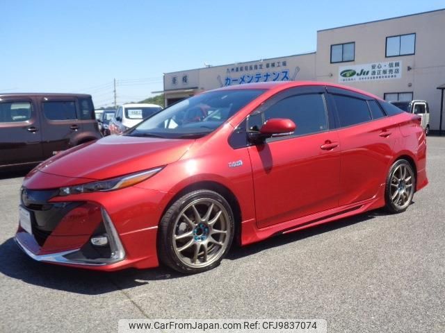 toyota prius-phv 2017 GOO_JP_700080015330240529001 image 2