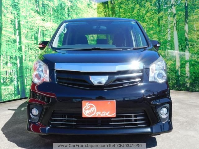 toyota noah 2013 -TOYOTA--Noah DBA-ZRR70W--0554881---TOYOTA--Noah DBA-ZRR70W--0554881- image 2