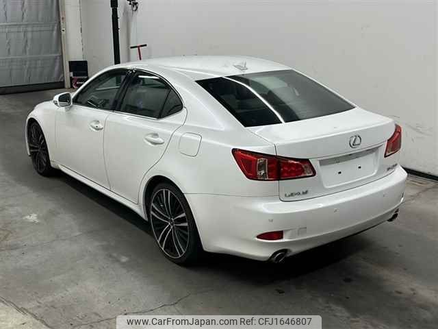 lexus is 2012 CFJ1646807 image 2