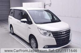toyota noah 2014 CFJ1511646