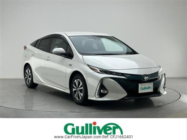 toyota prius-phv 2017 CFJ1662401 image 1