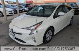 toyota prius 2017 CFJ1753387