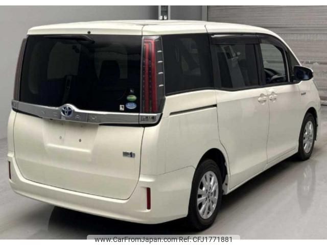toyota noah 2017 CFJ1771881 image 2