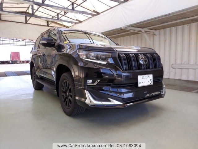 toyota land-cruiser-prado 2023 ENHANCEAUTO_1_ea299200 image 1