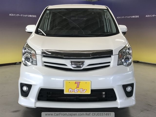 toyota noah 2013 -TOYOTA--Noah DBA-ZRR70W--ZRR70-0558565---TOYOTA--Noah DBA-ZRR70W--ZRR70-0558565- image 2