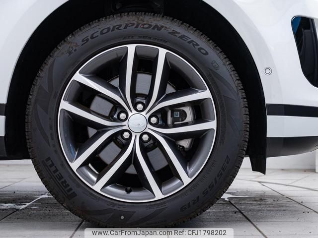 land-rover range-rover-evoque 2024 CFJ1798202 image 2