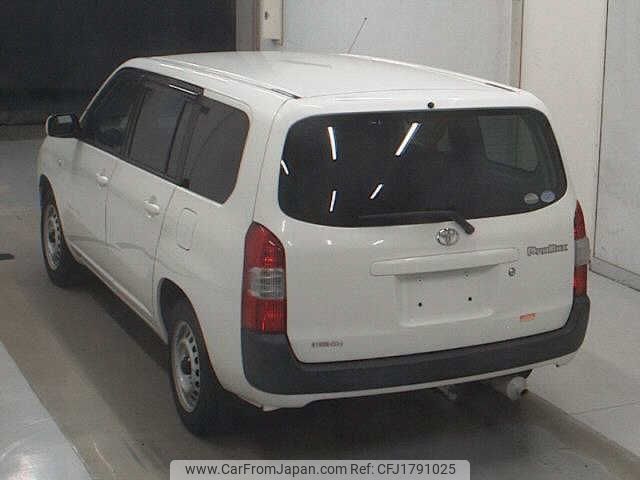 toyota probox-van 2017 CFJ1791025 image 2