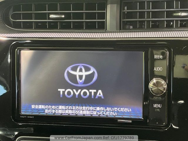 toyota aqua 2017 CFJ1779789 image 2