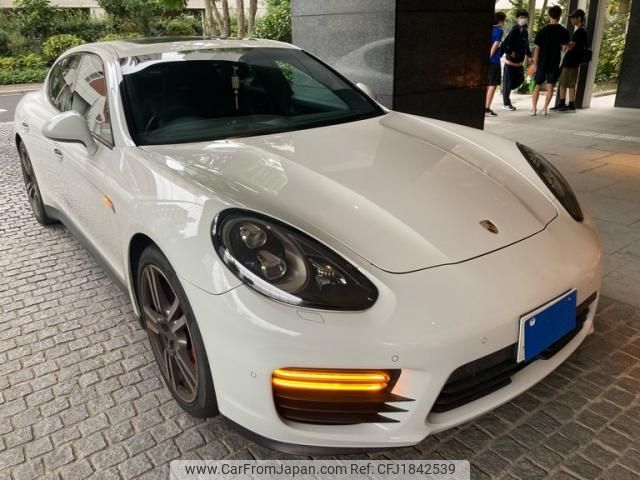 porsche panamera 2015 CFJ1842539 image 1