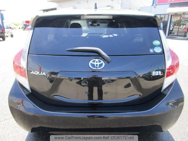 toyota aqua 2017 -TOYOTA--AQUA NHP10--6581297---TOYOTA--AQUA NHP10--6581297- image 2