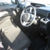 toyota pixis-mega 2017 -TOYOTA--Pixis Mega DBA-LA700A--LA700A-0009231---TOYOTA--Pixis Mega DBA-LA700A--LA700A-0009231- image 9